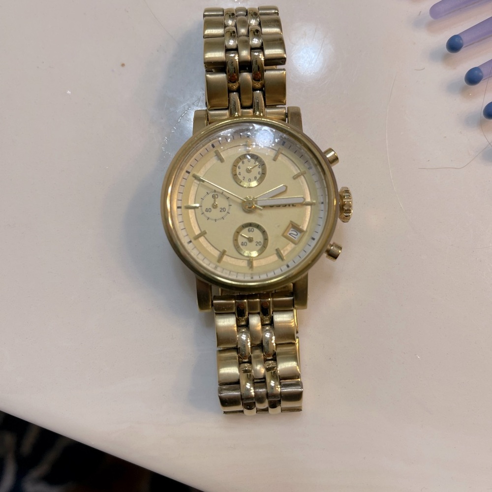 Fossil watch